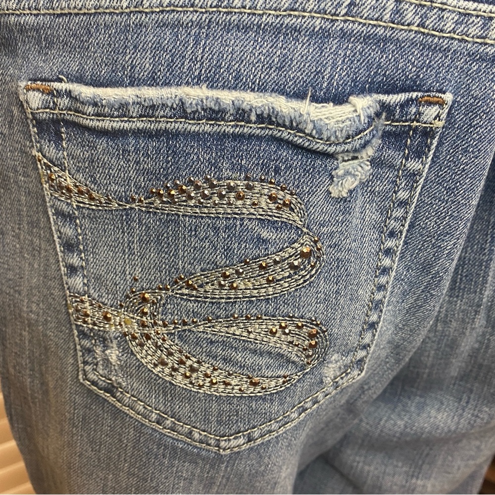 Seven 7 Factory Distressed Faded Bling BootCut Medium-Light Wash Jeans Sz 10 VGC
